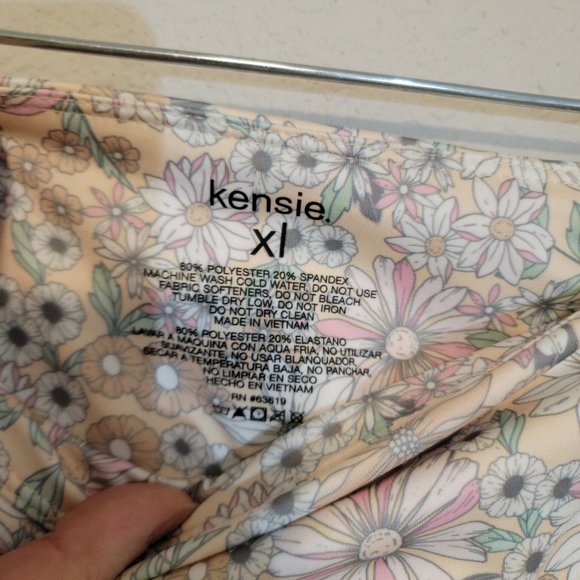 NWT Kensie vanilla vintage floral pocket leggings Size XL - Picture 6 of 6